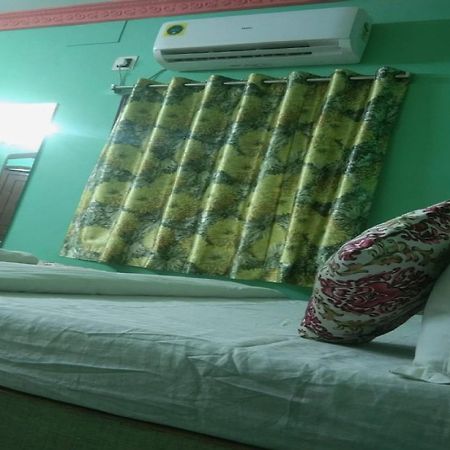 Hotel O Palace Inn Near Acropolis Mall Jādabpur Dış mekan fotoğraf